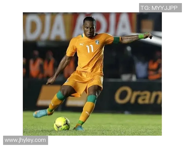 足球明星背后的趣事与挑战揭秘，看看他们不为人知的一面