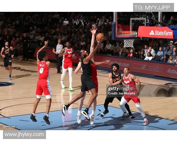 灰熊与骑士精彩对决全场回放分析及精彩瞬间回顾